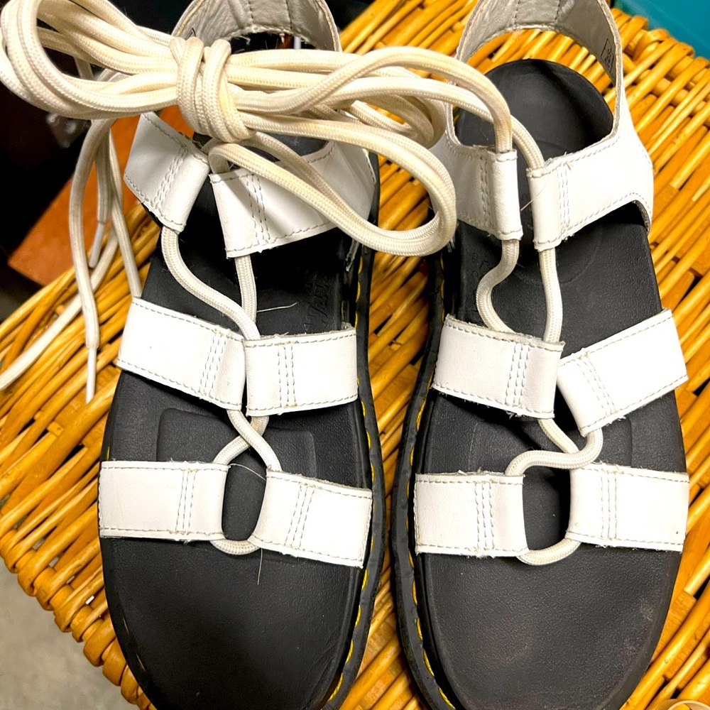 Dr Marten Nartilla Platform sandals